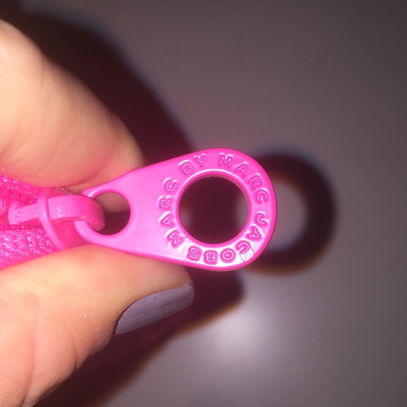 NWT Marc by Marc Jacobs hot pink iPad tablet case - Picture 8 of 8